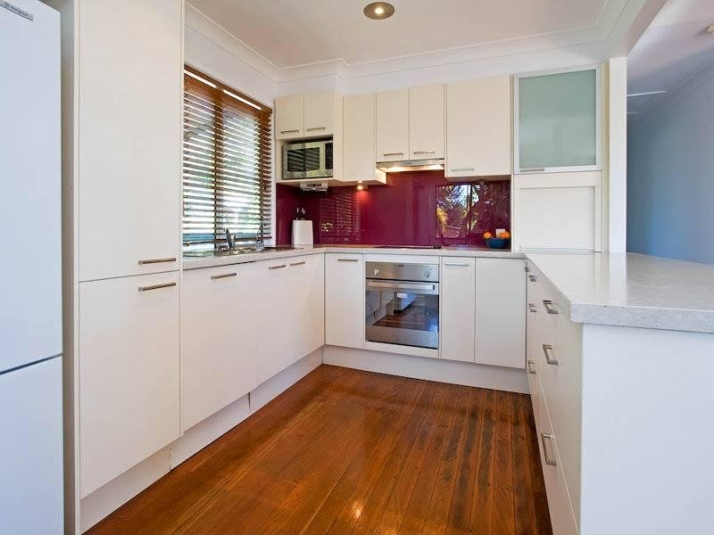 9 Beeka Street, Labrador QLD 4215