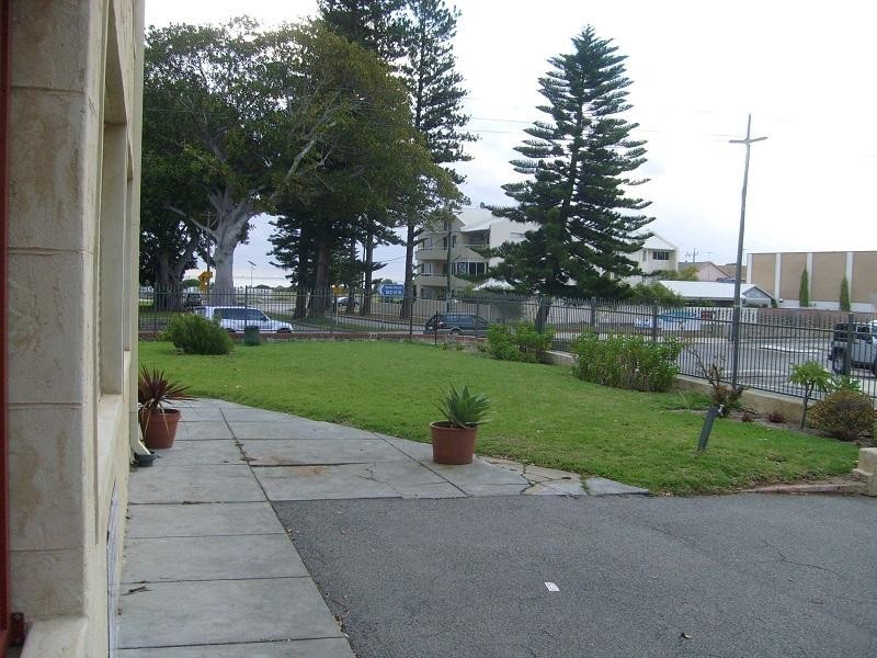 1 Douro Road, South Fremantle WA 6162