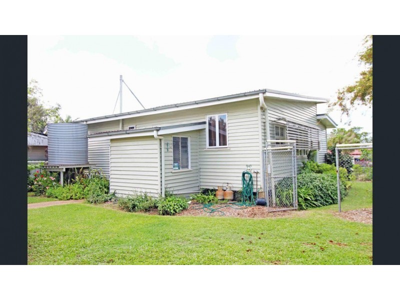 27 Loder Street, Atherton QLD 4883