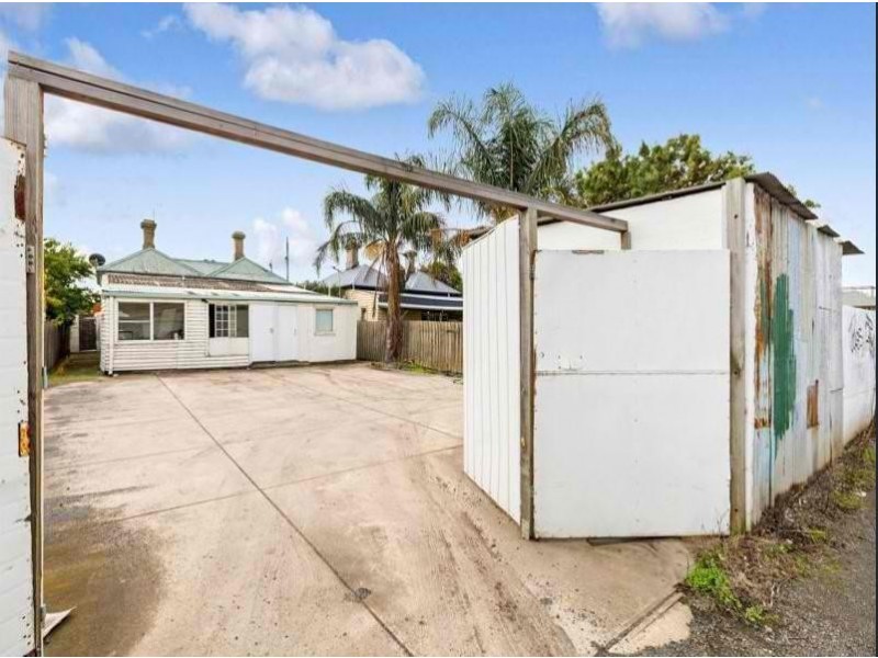 193 Ballarat Road, Footscray VIC 3011