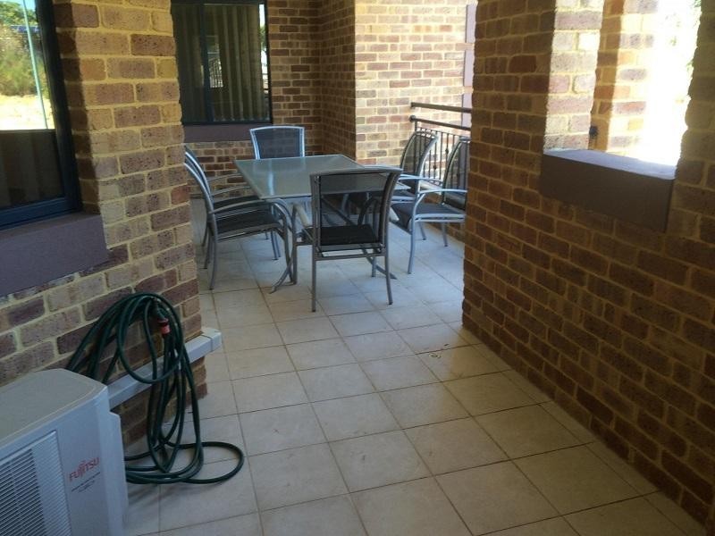 9/9 Lakeside Drive, Joondalup WA 6027