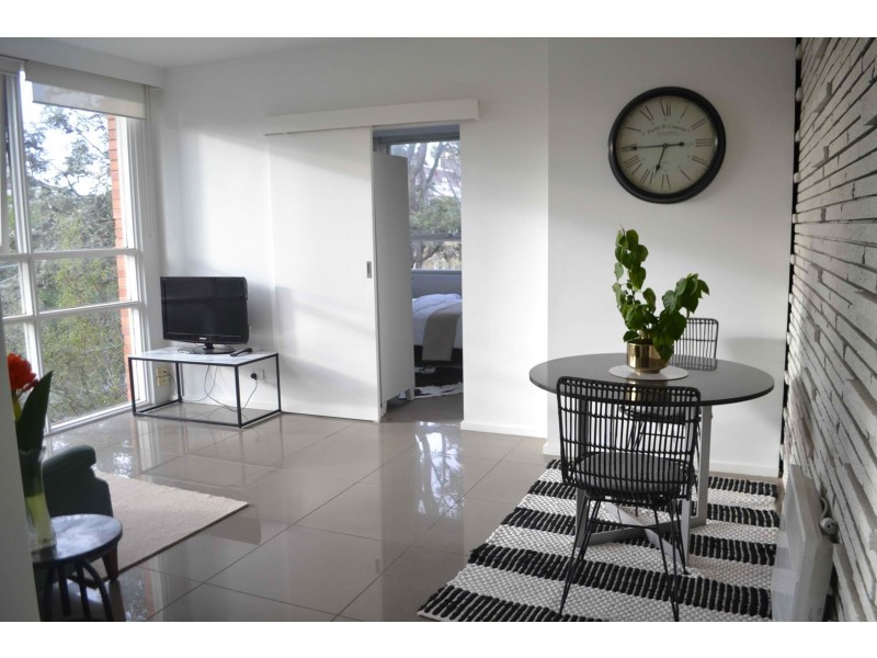 13/55 Barkly Street, St Kilda VIC 3182