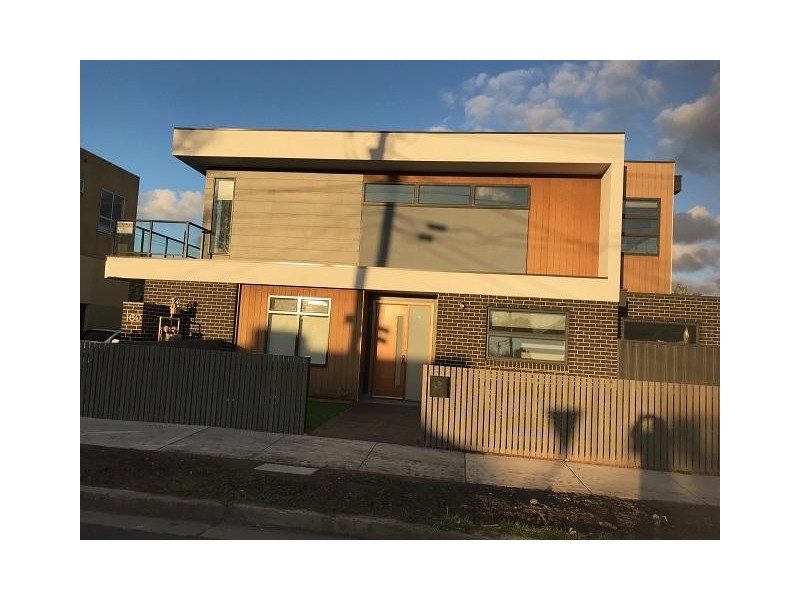 1-4/160 Duke Street, Braybrook VIC 3019