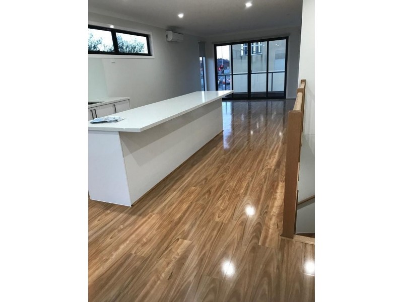 1-4/160 Duke Street, Braybrook VIC 3019