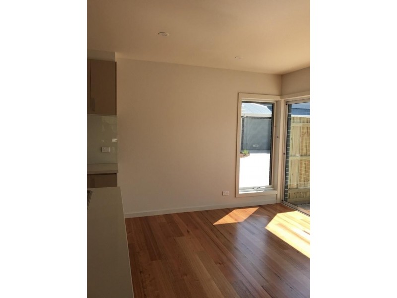 1/10 Cherry Crescent, Braybrook VIC 3019