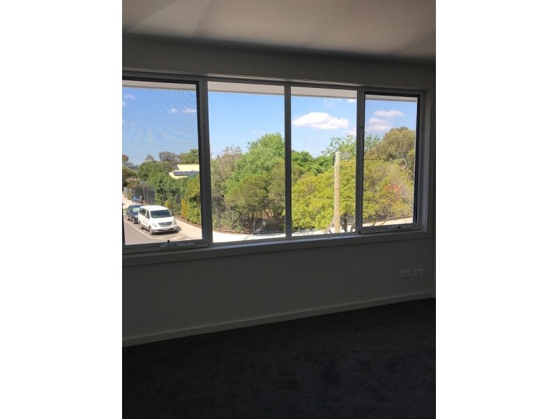 1/10 Cherry Crescent, Braybrook VIC 3019