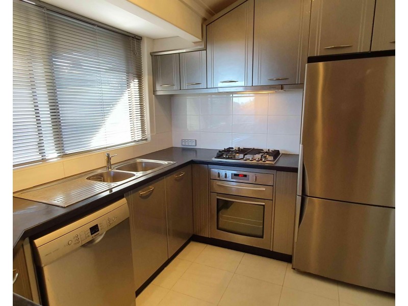 27 Hines Road, Hilton WA 6163