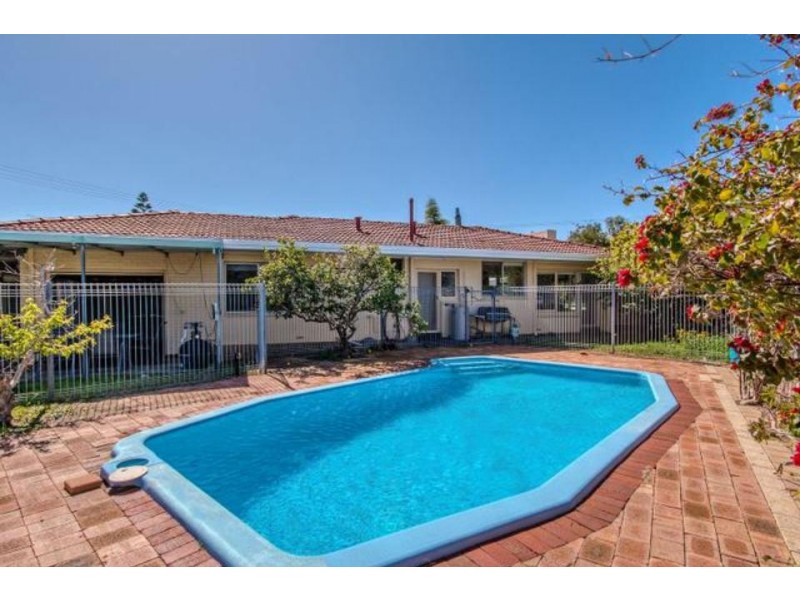 23 Waller Street, Rockingham WA 6168