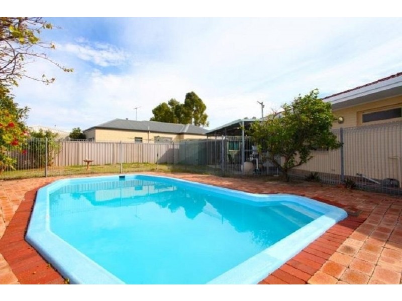 23 Waller Street, Rockingham WA 6168