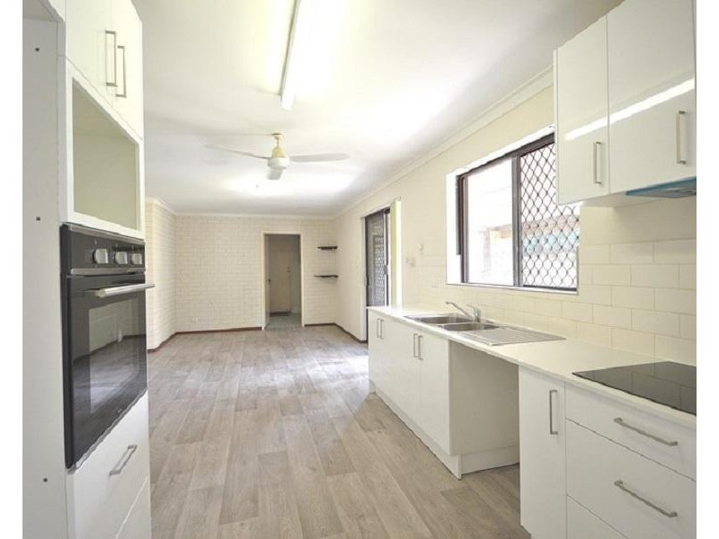 25 Cumberland Way, Bassendean WA 6054