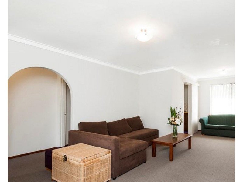 25 Cumberland Way, Bassendean WA 6054
