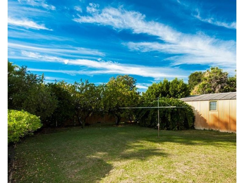 25 Cumberland Way, Bassendean WA 6054
