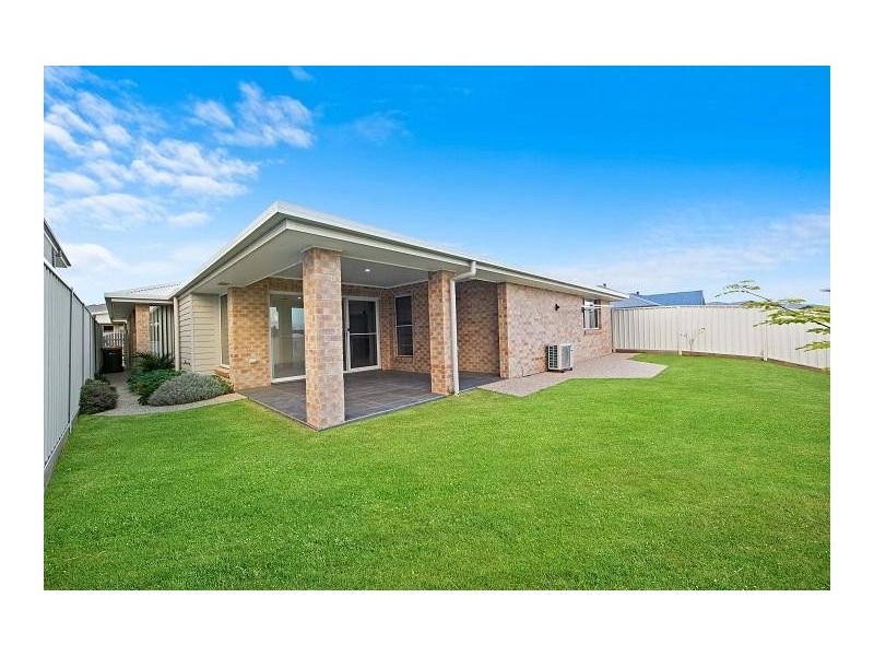 9 Aquarius Avenue, Lake Cathie NSW 2445