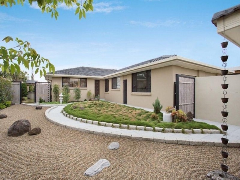 7 Rudder Court, Mermaid Waters QLD 4218