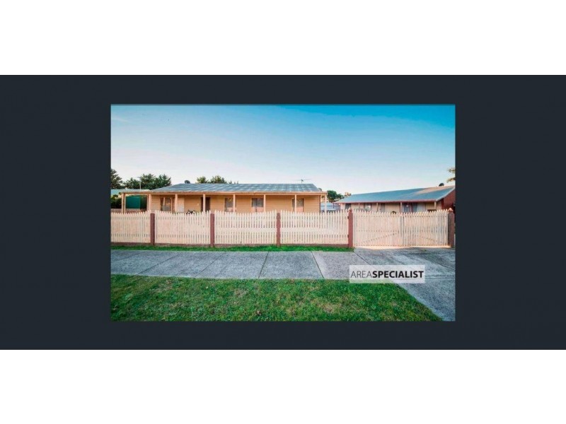 69 Willow Drive, Hampton Park VIC 3976