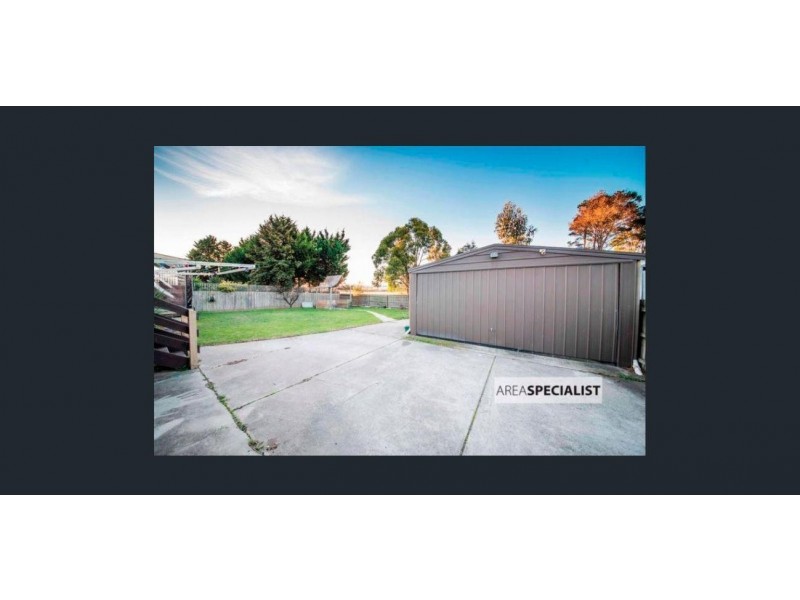 69 Willow Drive, Hampton Park VIC 3976