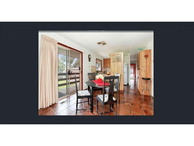 69 Willow Drive, Hampton Park VIC 3976