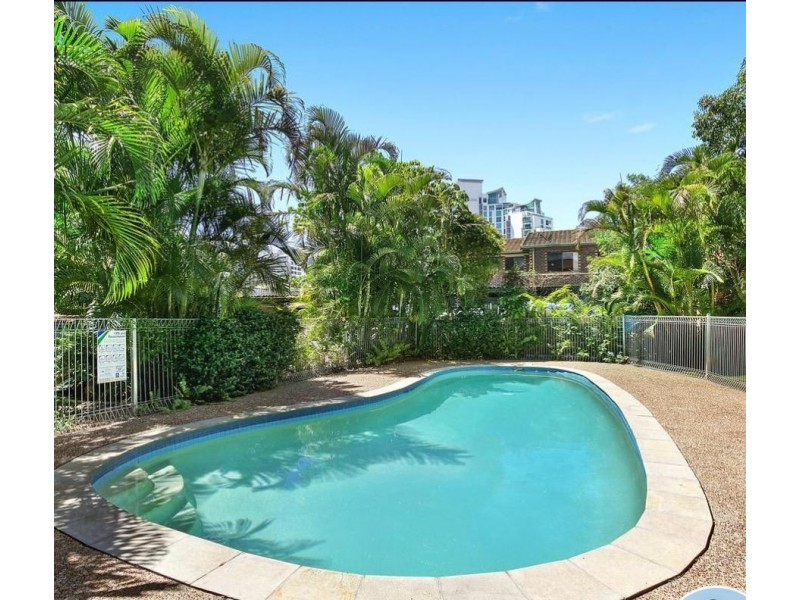 12/27 Whiting Street, Labrador QLD 4215