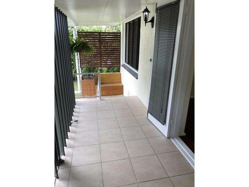 148 Charles Street, Cranbrook QLD 4814