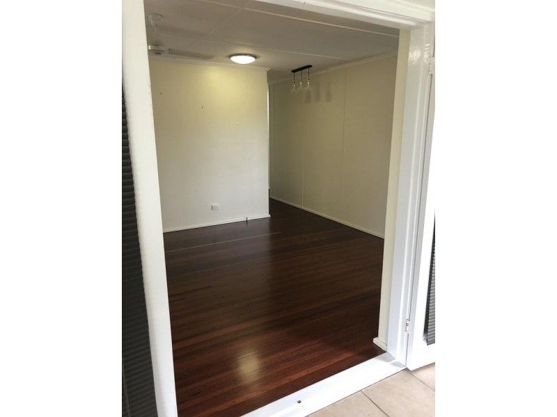 148 Charles Street, Cranbrook QLD 4814