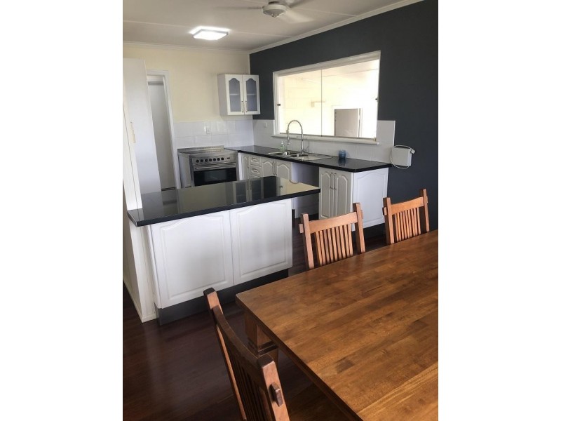 148 Charles Street, Cranbrook QLD 4814