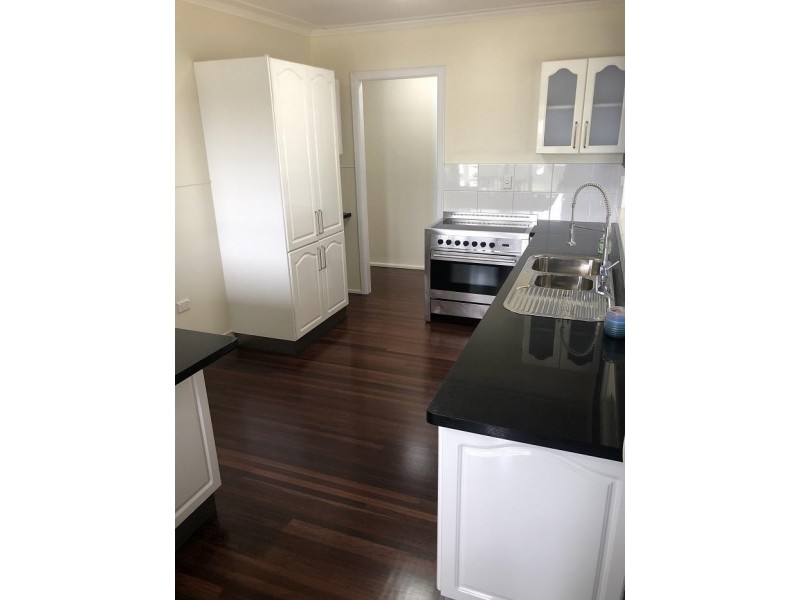 148 Charles Street, Cranbrook QLD 4814