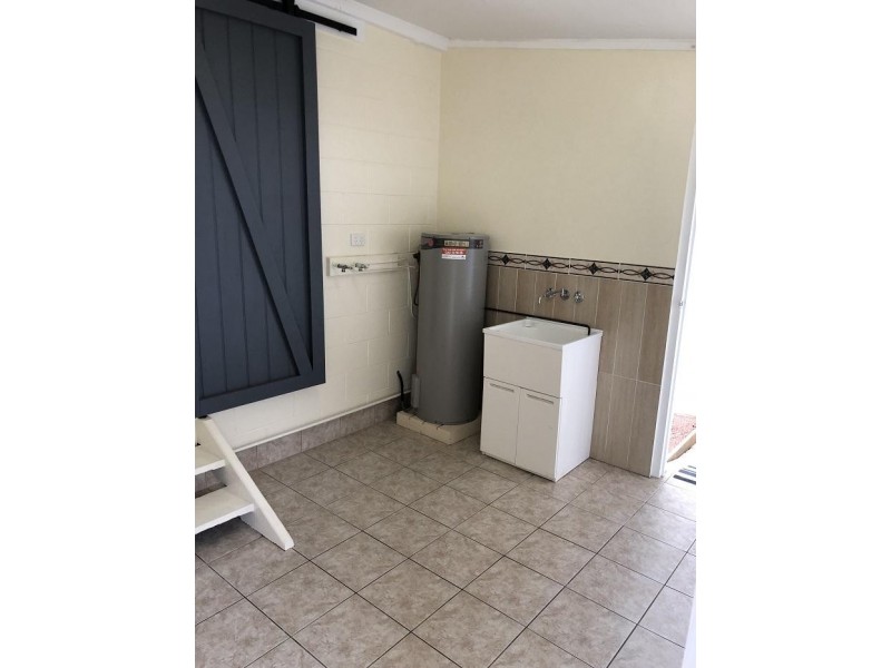 148 Charles Street, Cranbrook QLD 4814