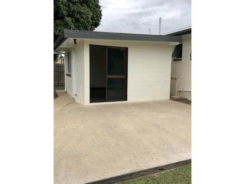 148 Charles Street, Cranbrook QLD 4814