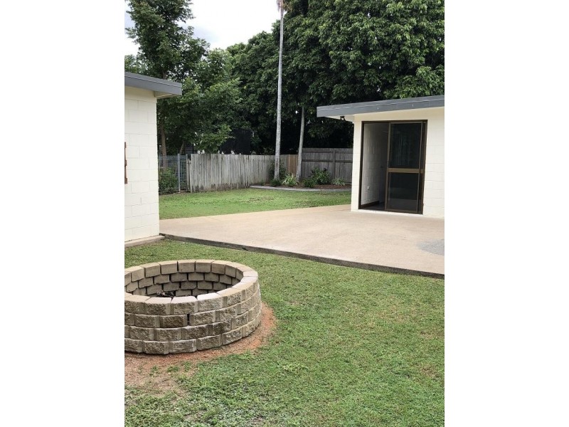 148 Charles Street, Cranbrook QLD 4814