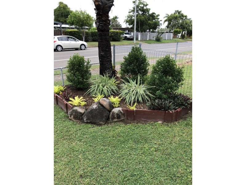 148 Charles Street, Cranbrook QLD 4814