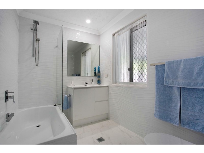 48/50 St Kevin’s Avenue, Benowa QLD 4217