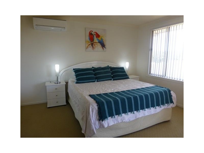2/1517 Ocean Drive, Lake Cathie NSW 2445