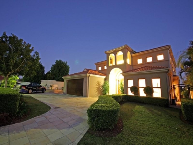 41 Meadowlake Drive, Carrara QLD 4211