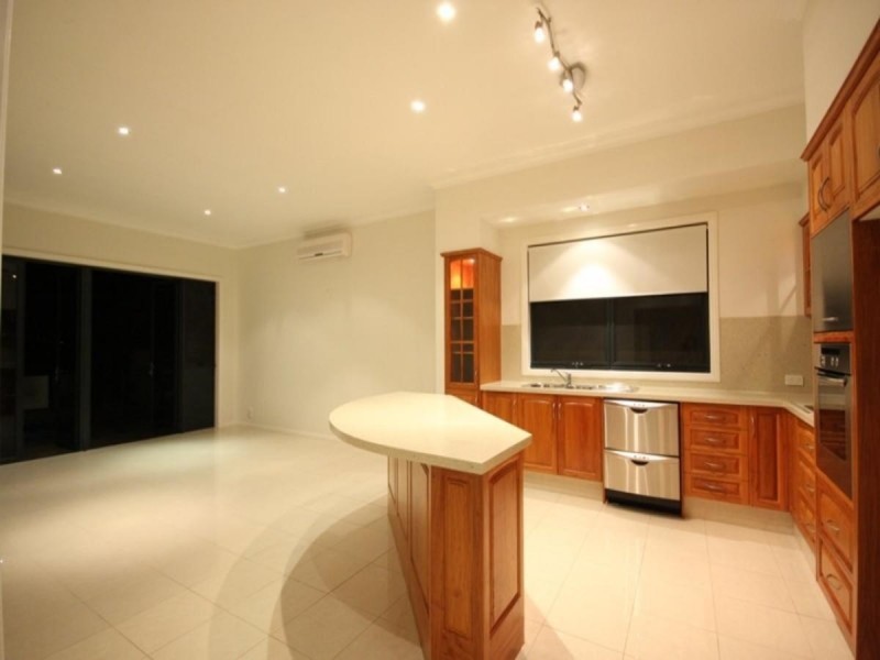41 Meadowlake Drive, Carrara QLD 4211