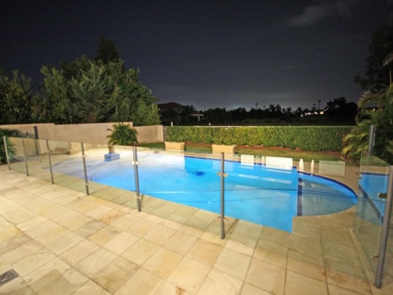 41 Meadowlake Drive, Carrara QLD 4211