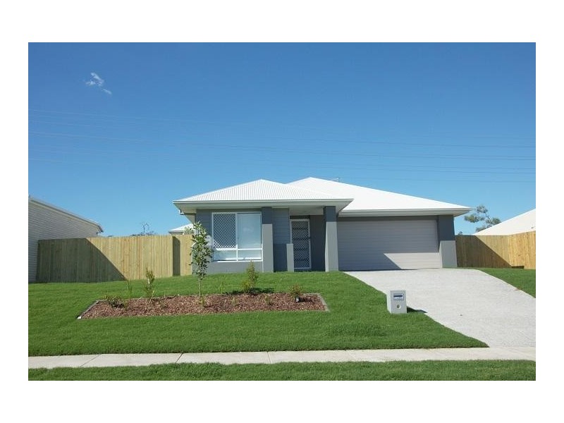 33 Arburry Crescent, Brassall QLD 4305