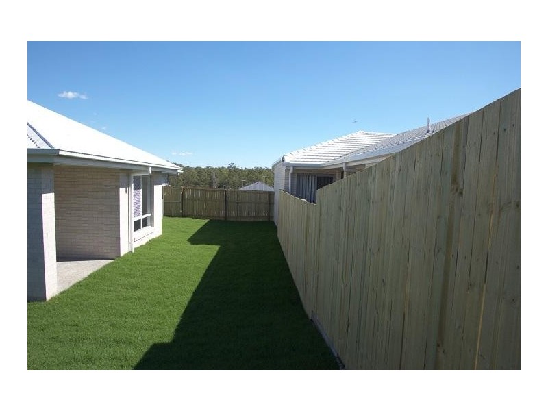 33 Arburry Crescent, Brassall QLD 4305