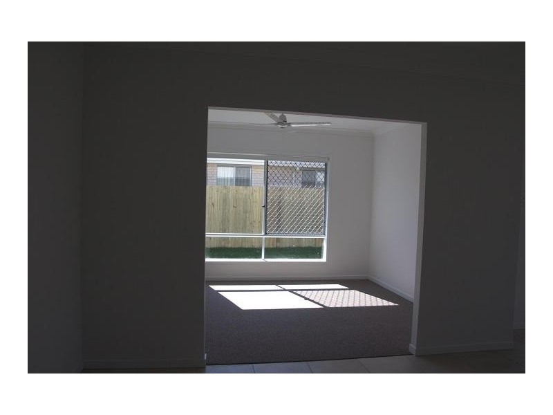 33 Arburry Crescent, Brassall QLD 4305