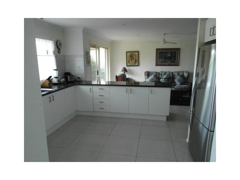 * Martinelli Avenue, Banora Point NSW 2486