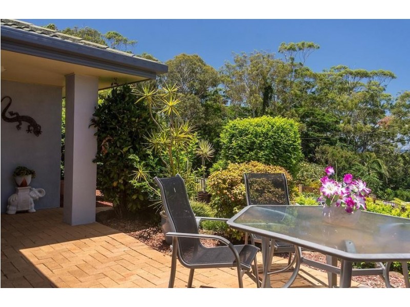 * Martinelli Avenue, Banora Point NSW 2486