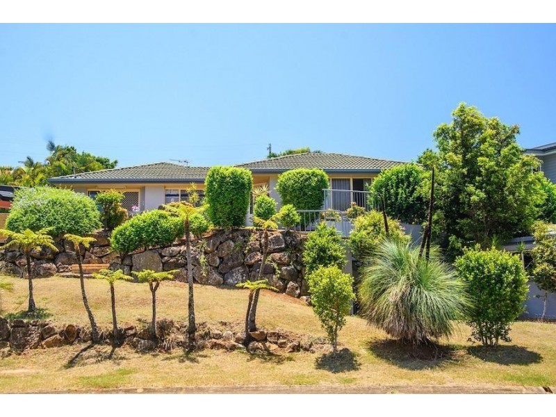 * Martinelli Avenue, Banora Point NSW 2486