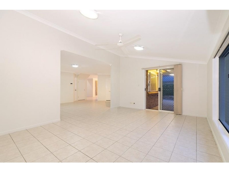 91 Willowtree Drive, Flinders View QLD 4305