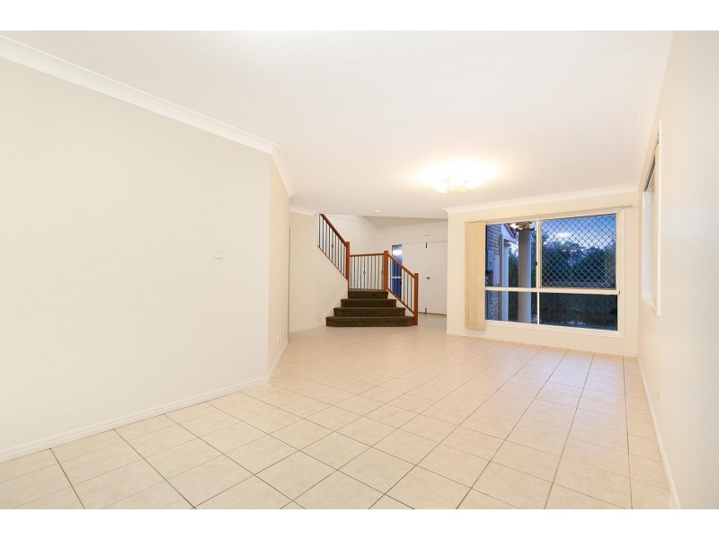 91 Willowtree Drive, Flinders View QLD 4305