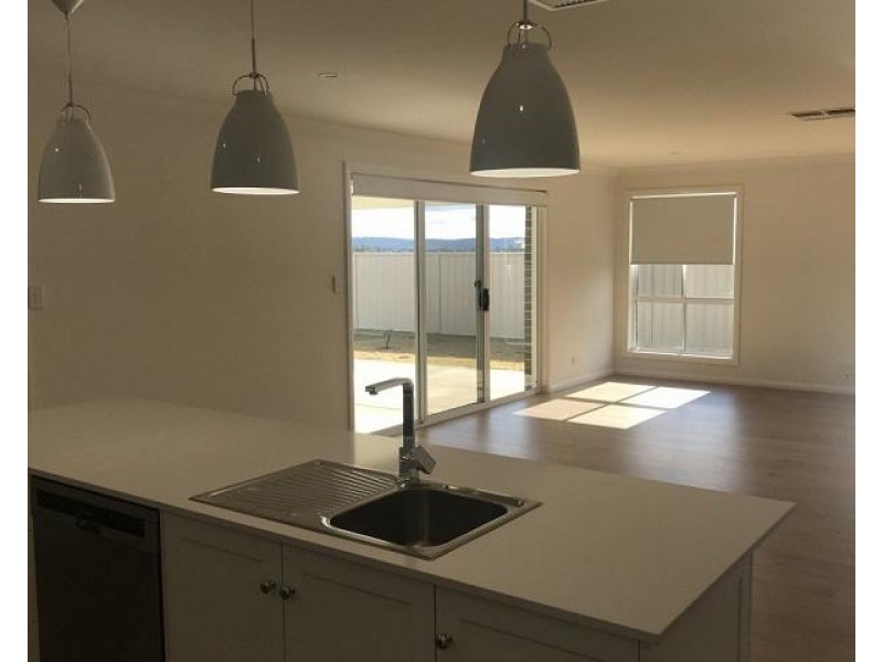 23 Morris Crescent, Gobbagombalin NSW 2650