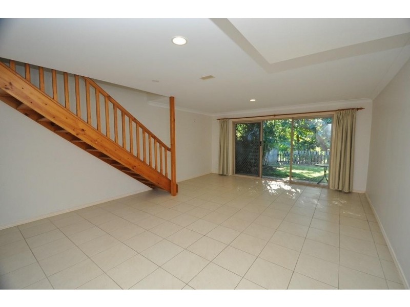 6/130 Plateau Crescent, Carrara QLD 4211