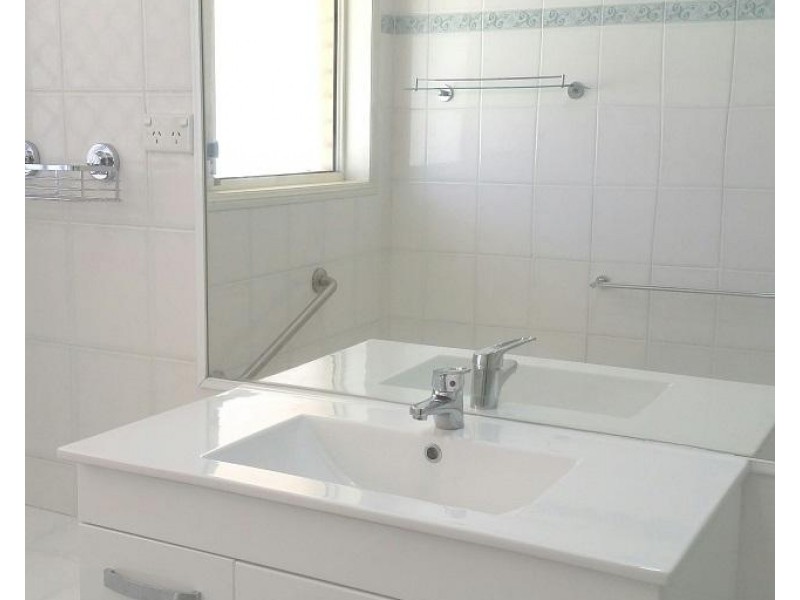 53 McMillan Street, Labrador QLD 4215