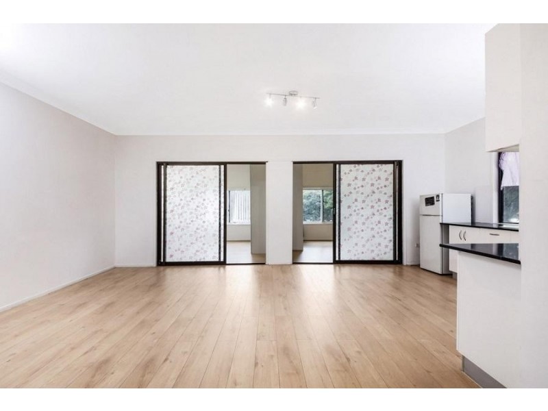 542 Henry Lawson Drive, East Hills NSW 2213