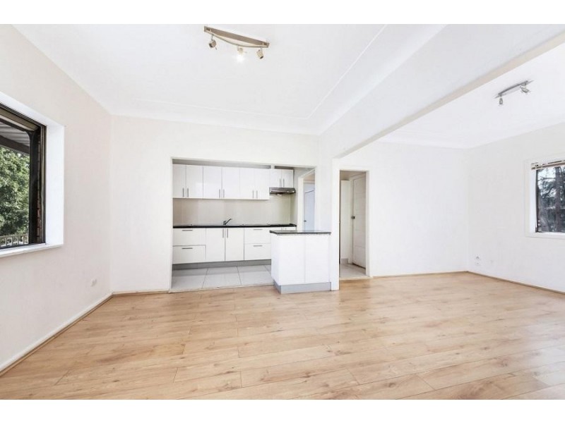 542 Henry Lawson Drive, East Hills NSW 2213