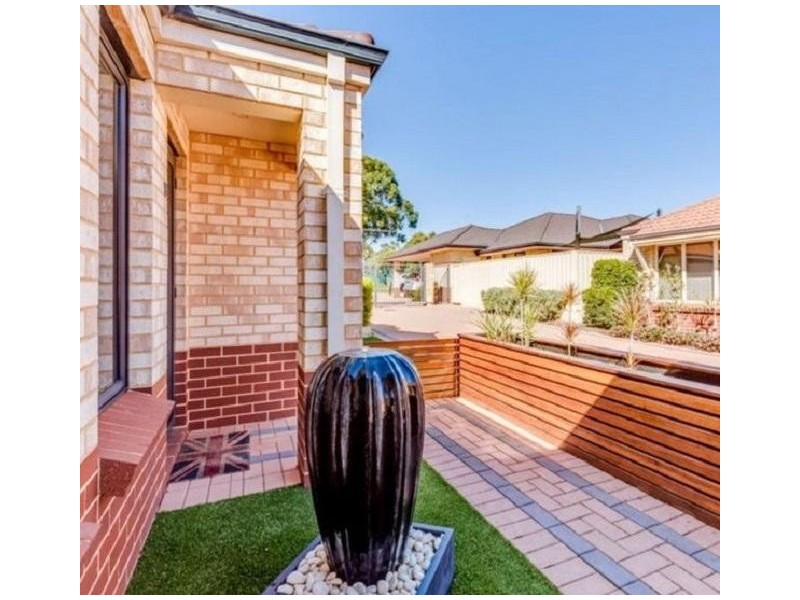 13/59 Third Avenue, Kelmscott WA 6111