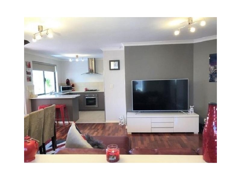13/59 Third Avenue, Kelmscott WA 6111